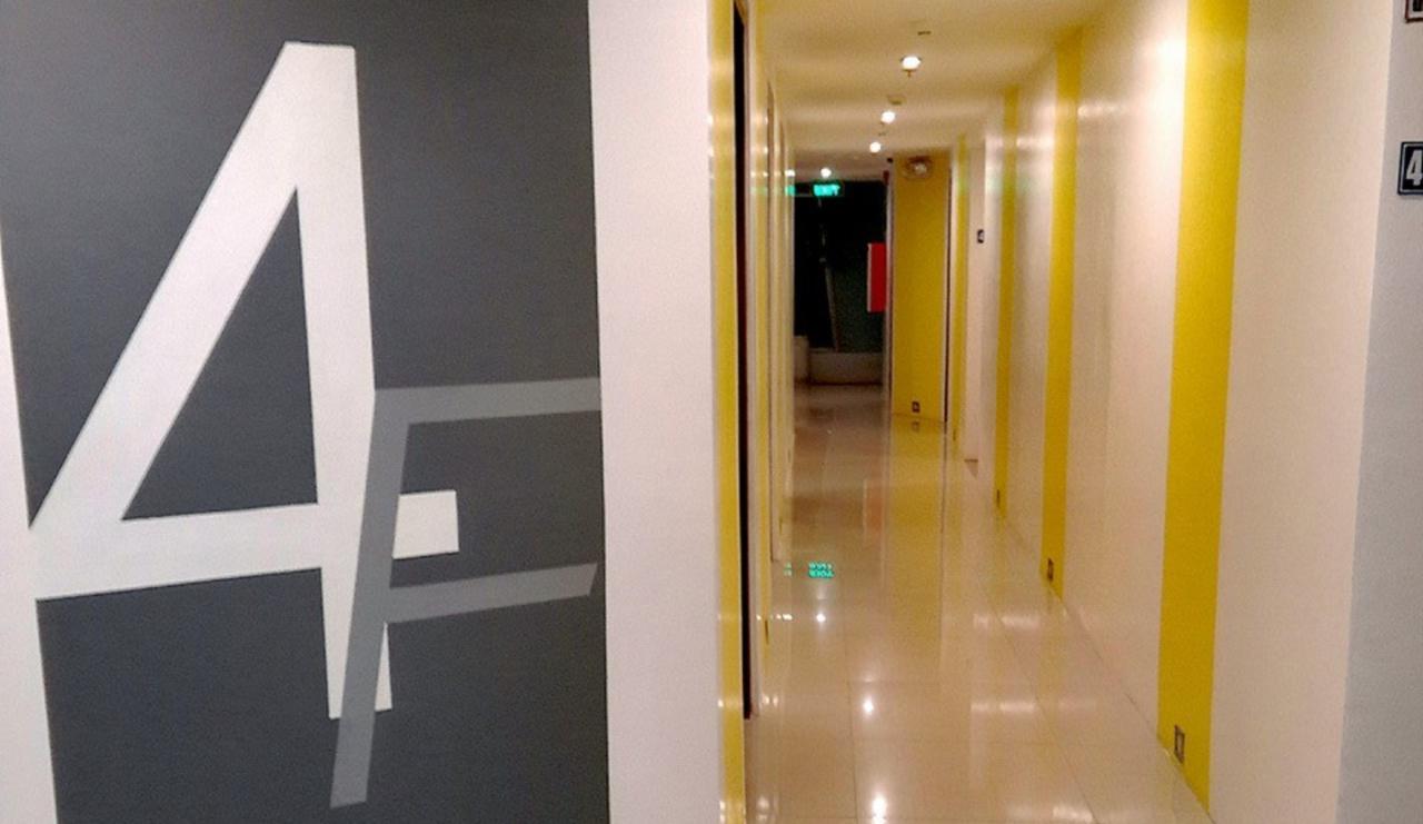 G-Galyx Inn Hotel คากายันเดโอโร ภายนอก รูปภาพ