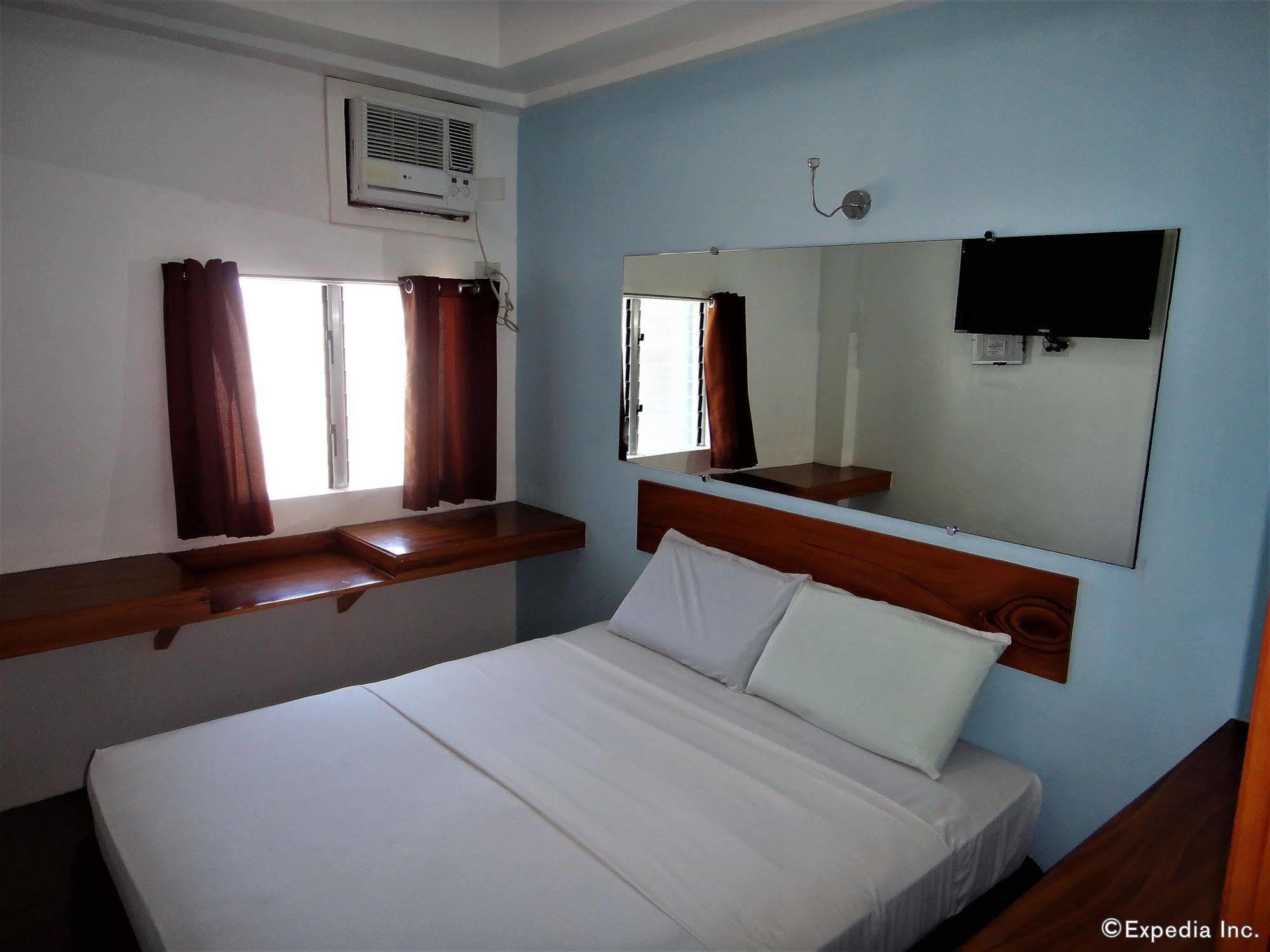 G-Galyx Inn Hotel คากายันเดโอโร ภายนอก รูปภาพ