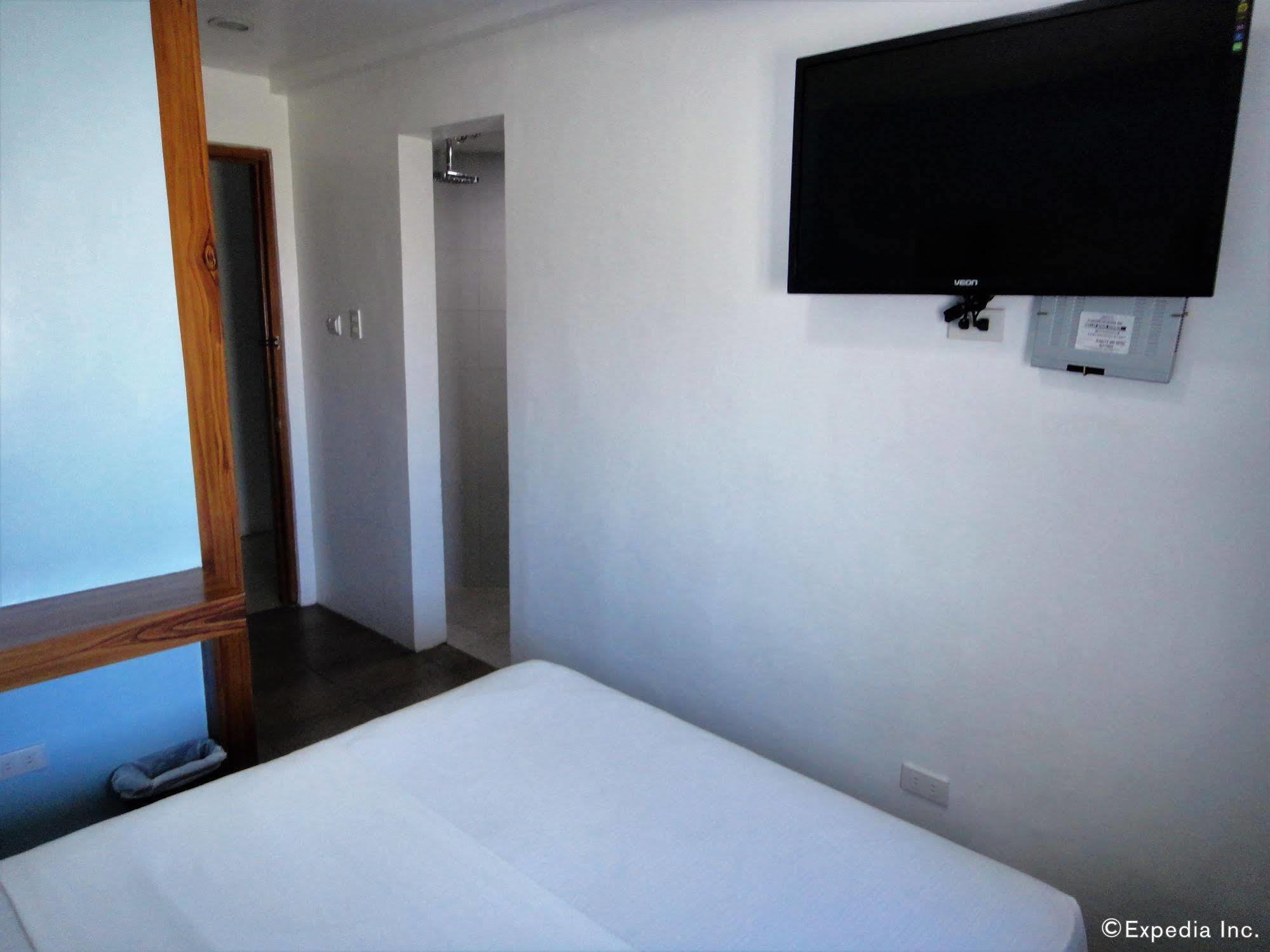 G-Galyx Inn Hotel คากายันเดโอโร ภายนอก รูปภาพ