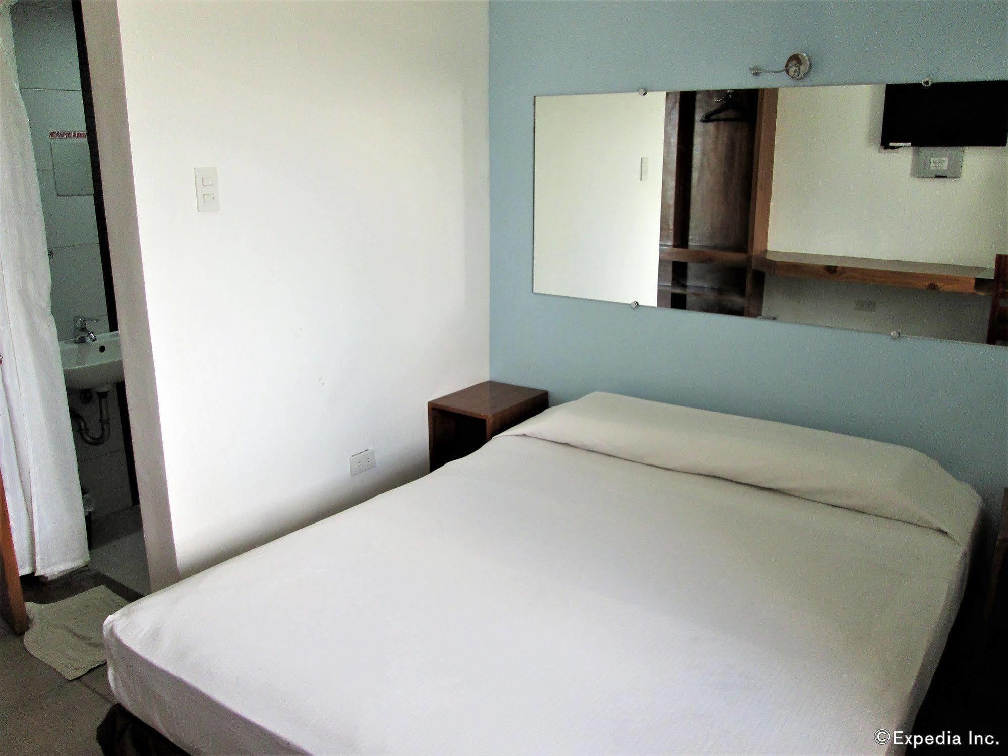 G-Galyx Inn Hotel คากายันเดโอโร ภายนอก รูปภาพ