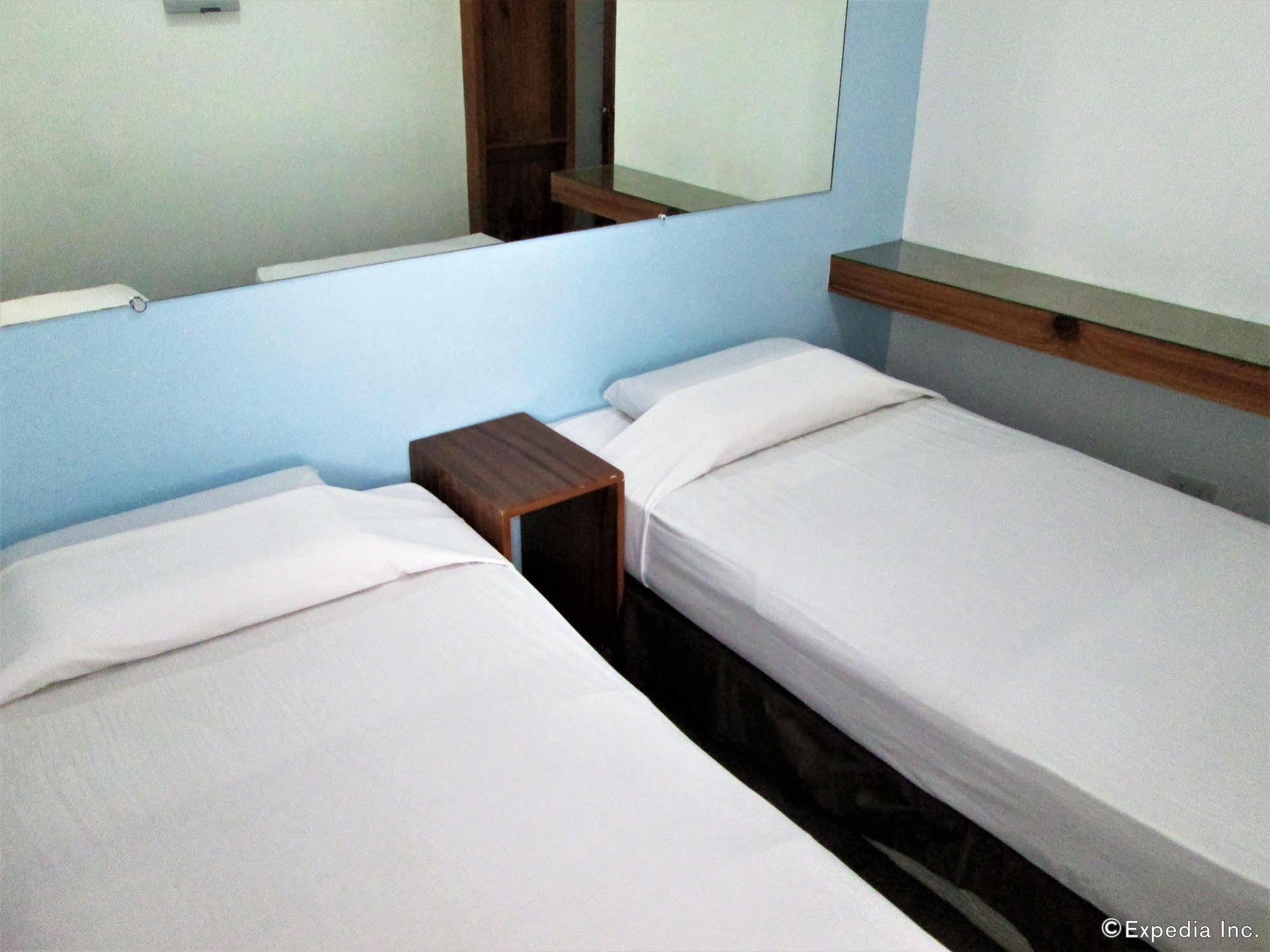 G-Galyx Inn Hotel คากายันเดโอโร ภายนอก รูปภาพ