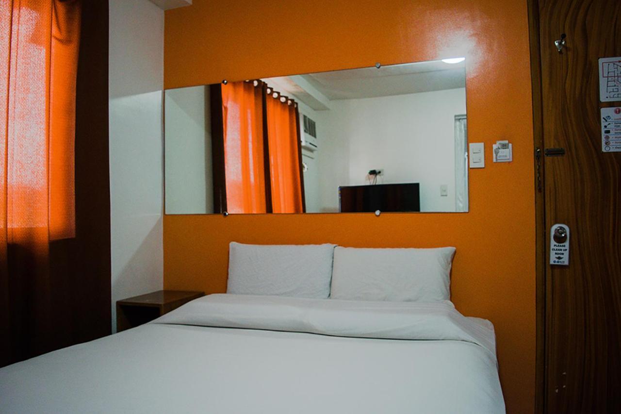 G-Galyx Inn Hotel คากายันเดโอโร ห้อง รูปภาพ